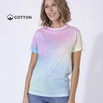camiseta-unisex-estampado-multicolor-efecto-arcoiris
